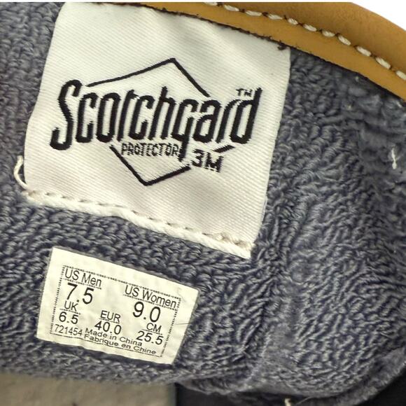 Van's Women's Sk8-Hi Mte Yellow Suede Waterproof Sneaker - Size 7.5 - Picture 9 of 10